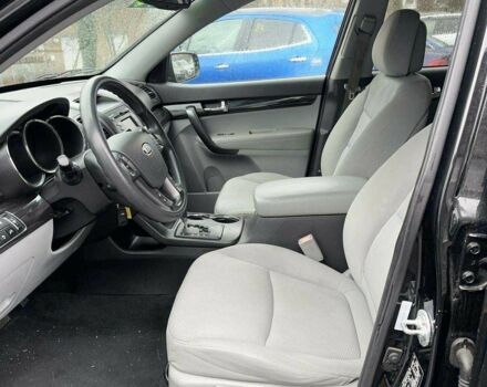 Черный Киа Соренто, объемом двигателя 2 л и пробегом 120 тыс. км за 10300 $, фото 3 на Automoto.ua