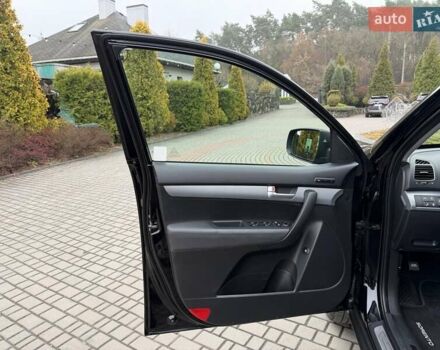 Чорний Кіа Соренто, об'ємом двигуна 2.2 л та пробігом 114 тис. км за 20200 $, фото 44 на Automoto.ua