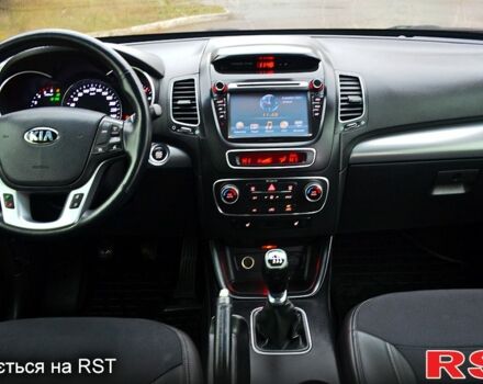 Черный Киа Соренто, объемом двигателя 2.2 л и пробегом 115 тыс. км за 15200 $, фото 9 на Automoto.ua