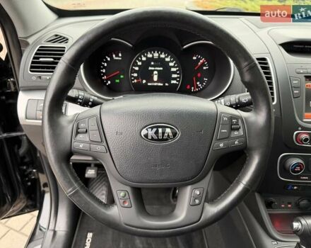 Чорний Кіа Соренто, об'ємом двигуна 2.2 л та пробігом 114 тис. км за 20200 $, фото 29 на Automoto.ua