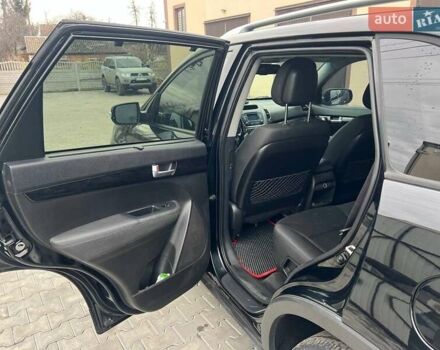 Черный Киа Соренто, объемом двигателя 2.35 л и пробегом 260 тыс. км за 11900 $, фото 9 на Automoto.ua