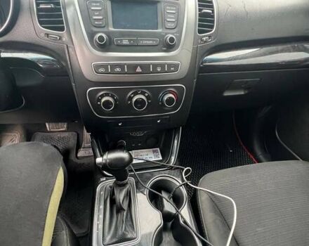 Черный Киа Соренто, объемом двигателя 2.35 л и пробегом 260 тыс. км за 11900 $, фото 14 на Automoto.ua