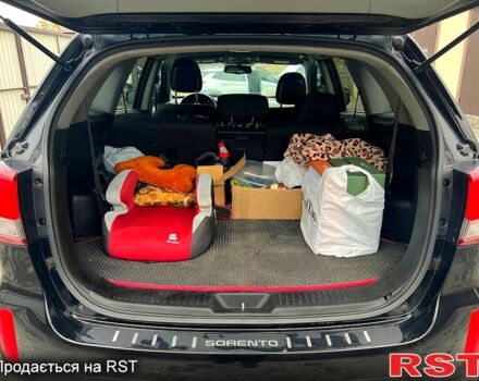 Черный Киа Соренто, объемом двигателя 2.4 л и пробегом 265 тыс. км за 12000 $, фото 8 на Automoto.ua
