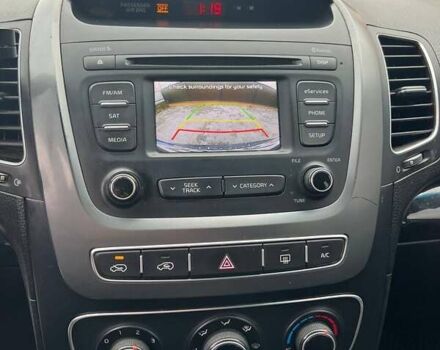 Черный Киа Соренто, объемом двигателя 2.35 л и пробегом 260 тыс. км за 11900 $, фото 16 на Automoto.ua