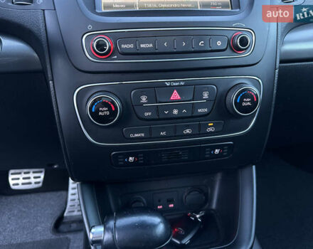 Черный Киа Соренто, объемом двигателя 2.2 л и пробегом 250 тыс. км за 17500 $, фото 48 на Automoto.ua