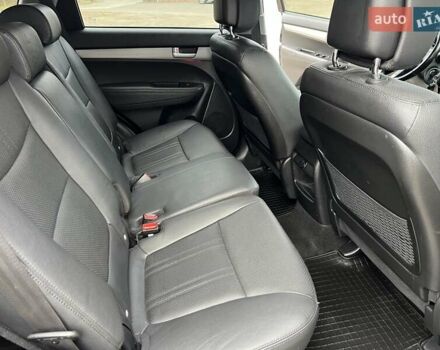 Чорний Кіа Соренто, об'ємом двигуна 2.2 л та пробігом 234 тис. км за 17300 $, фото 72 на Automoto.ua