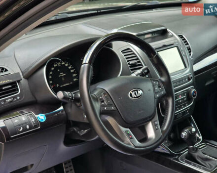 Черный Киа Соренто, объемом двигателя 2.2 л и пробегом 149 тыс. км за 19499 $, фото 6 на Automoto.ua