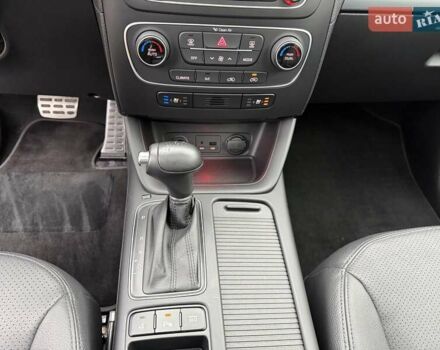 Чорний Кіа Соренто, об'ємом двигуна 2.2 л та пробігом 114 тис. км за 20200 $, фото 27 на Automoto.ua