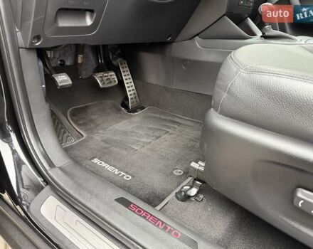 Чорний Кіа Соренто, об'ємом двигуна 2.2 л та пробігом 114 тис. км за 20200 $, фото 41 на Automoto.ua