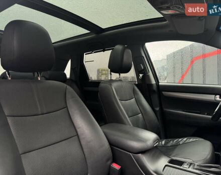 Чорний Кіа Соренто, об'ємом двигуна 2.2 л та пробігом 273 тис. км за 16200 $, фото 49 на Automoto.ua