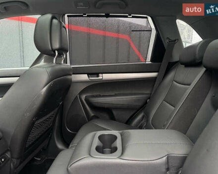 Чорний Кіа Соренто, об'ємом двигуна 2.2 л та пробігом 273 тис. км за 16200 $, фото 33 на Automoto.ua