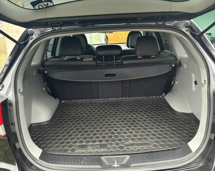 Черный Киа Соренто, объемом двигателя 2.36 л и пробегом 105 тыс. км за 15500 $, фото 8 на Automoto.ua