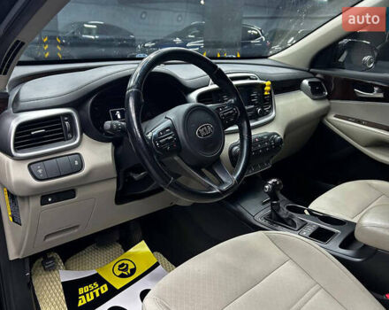 Киа Соренто 2015 в Черновцах на Automoto.ua Черный Киа Соренто, объемом двигателя 2.36 л и пробегом 170 тыс. км за 15000 $, фото 10 на Automoto.ua