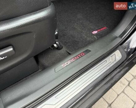 Черный Киа Соренто, объемом двигателя 2.2 л и пробегом 190 тыс. км за 17000 $, фото 63 на Automoto.ua