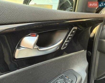 Чорний Кіа Соренто, об'ємом двигуна 2.2 л та пробігом 248 тис. км за 21500 $, фото 48 на Automoto.ua