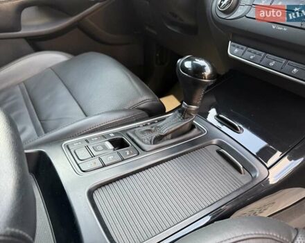 Чорний Кіа Соренто, об'ємом двигуна 2.2 л та пробігом 248 тис. км за 21500 $, фото 25 на Automoto.ua