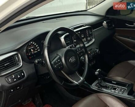 Киа Соренто 2015 в Киеве на Automoto.ua Черный Киа Соренто, объемом двигателя 2.2 л и пробегом 128 тыс. км за 19900 $, фото 8 на Automoto.ua