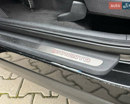 Черный Киа Соренто, объемом двигателя 2.2 л и пробегом 196 тыс. км за 22150 $, фото 35 на Automoto.ua