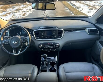 Черный Киа Соренто, объемом двигателя 2 л и пробегом 115 тыс. км за 16500 $, фото 8 на Automoto.ua