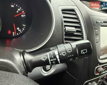 Черный Киа Соренто, объемом двигателя 2.2 л и пробегом 190 тыс. км за 17000 $, фото 41 на Automoto.ua