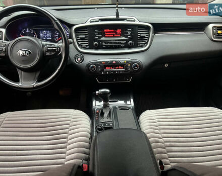 Киа Соренто 2015 в Гайсине на Automoto.ua Черный Киа Соренто, объемом двигателя 2.2 л и пробегом 204 тыс. км за 24199 $, фото 15 на Automoto.ua