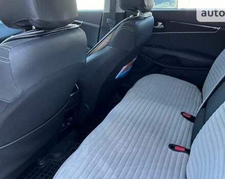 Киа Соренто 2015 в Ивано-Франковске на Automoto.ua Черный Киа Соренто, объемом двигателя 2.4 л и пробегом 80 тыс. км за 13800 $, фото 29 на Automoto.ua