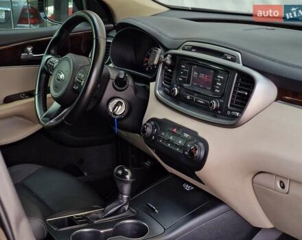 Черный Киа Соренто, объемом двигателя 2.36 л и пробегом 88 тыс. км за 13790 $, фото 32 на Automoto.ua