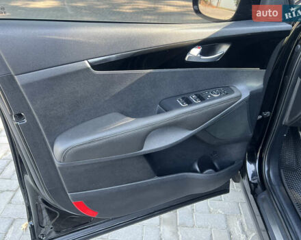 Чорний Кіа Соренто, об'ємом двигуна 2.2 л та пробігом 204 тис. км за 22199 $, фото 17 на Automoto.ua