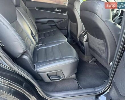 Чорний Кіа Соренто, об'ємом двигуна 2.2 л та пробігом 187 тис. км за 22500 $, фото 12 на Automoto.ua