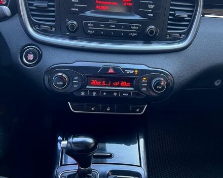 Черный Киа Соренто, объемом двигателя 2.2 л и пробегом 200 тыс. км за 24199 $, фото 9 на Automoto.ua