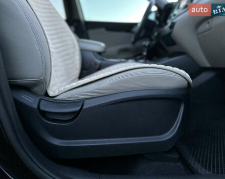 Черный Киа Соренто, объемом двигателя 2.36 л и пробегом 187 тыс. км за 12250 $, фото 100 на Automoto.ua