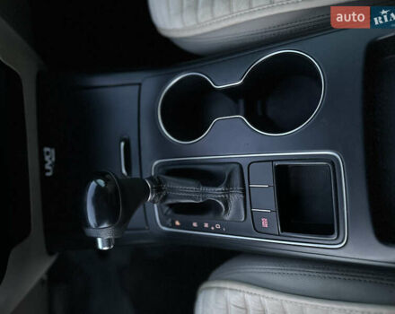 Черный Киа Соренто, объемом двигателя 2.36 л и пробегом 187 тыс. км за 12250 $, фото 66 на Automoto.ua