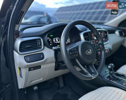 Черный Киа Соренто, объемом двигателя 2.36 л и пробегом 187 тыс. км за 12250 $, фото 56 на Automoto.ua