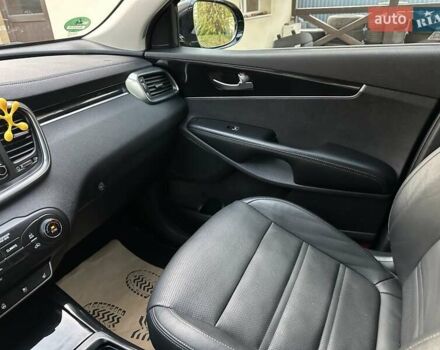 Черный Киа Соренто, объемом двигателя 2.2 л и пробегом 120 тыс. км за 20444 $, фото 131 на Automoto.ua