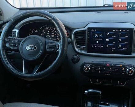 Чорний Кіа Соренто, об'ємом двигуна 3.34 л та пробігом 217 тис. км за 13199 $, фото 27 на Automoto.ua