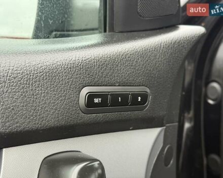 Черный Киа Соренто, объемом двигателя 2.2 л и пробегом 190 тыс. км за 17000 $, фото 28 на Automoto.ua