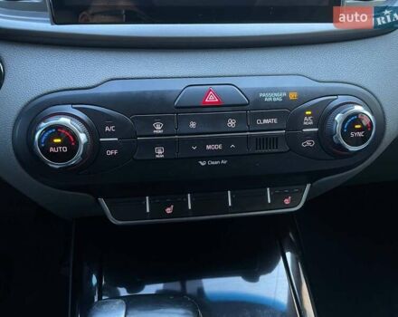 Чорний Кіа Соренто, об'ємом двигуна 3.34 л та пробігом 217 тис. км за 13199 $, фото 35 на Automoto.ua