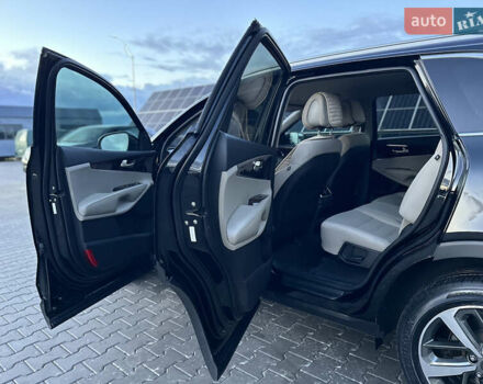 Черный Киа Соренто, объемом двигателя 2.36 л и пробегом 187 тыс. км за 12250 $, фото 72 на Automoto.ua