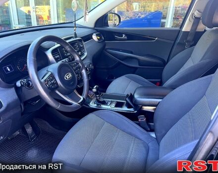 Черный Киа Соренто, объемом двигателя 2.2 л и пробегом 200 тыс. км за 24199 $, фото 7 на Automoto.ua