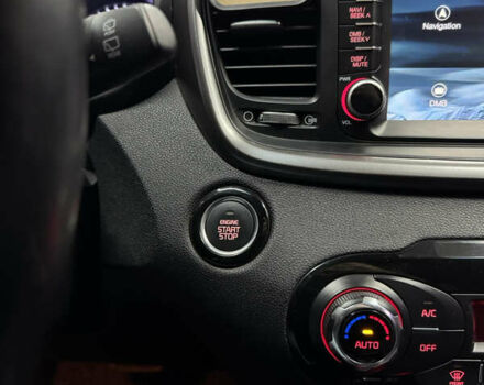 Черный Киа Соренто, объемом двигателя 2 л и пробегом 130 тыс. км за 19500 $, фото 36 на Automoto.ua