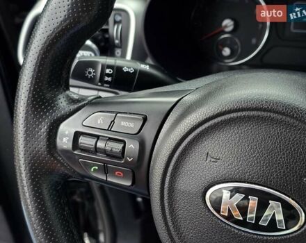 Чорний Кіа Соренто, об'ємом двигуна 2.4 л та пробігом 232 тис. км за 12999 $, фото 25 на Automoto.ua