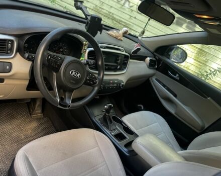 Чорний Кіа Соренто, об'ємом двигуна 2.4 л та пробігом 113 тис. км за 13000 $, фото 6 на Automoto.ua