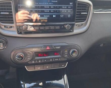 Черный Киа Соренто, объемом двигателя 2.2 л и пробегом 267 тыс. км за 19300 $, фото 12 на Automoto.ua