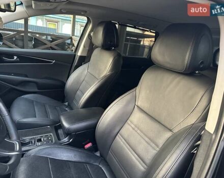 Черный Киа Соренто, объемом двигателя 2.2 л и пробегом 120 тыс. км за 20444 $, фото 100 на Automoto.ua