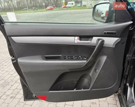 Черный Киа Соренто, объемом двигателя 2.2 л и пробегом 190 тыс. км за 17000 $, фото 26 на Automoto.ua