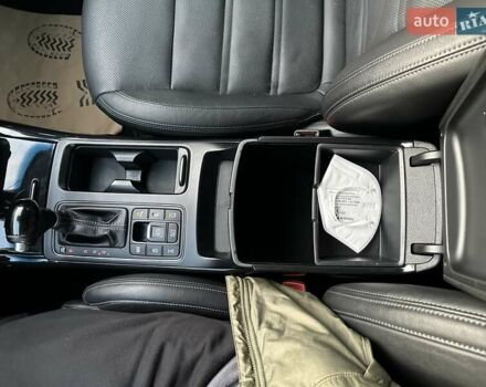 Черный Киа Соренто, объемом двигателя 2.2 л и пробегом 120 тыс. км за 20444 $, фото 130 на Automoto.ua
