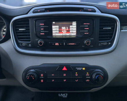 Черный Киа Соренто, объемом двигателя 2.36 л и пробегом 187 тыс. км за 12250 $, фото 67 на Automoto.ua