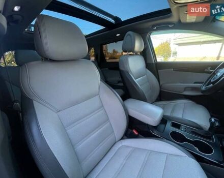 Чорний Кіа Соренто, об'ємом двигуна 3.34 л та пробігом 217 тис. км за 13199 $, фото 37 на Automoto.ua