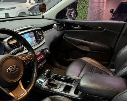 Черный Киа Соренто, объемом двигателя 2 л и пробегом 130 тыс. км за 19500 $, фото 16 на Automoto.ua