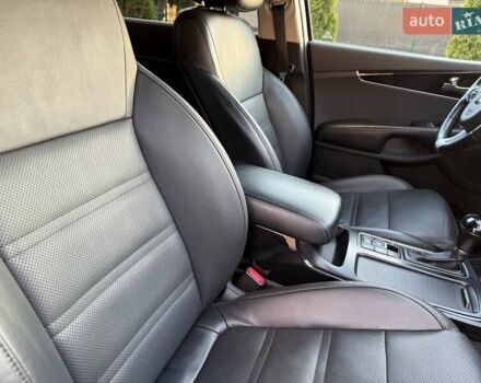 Черный Киа Соренто, объемом двигателя 2.2 л и пробегом 248 тыс. км за 21500 $, фото 22 на Automoto.ua